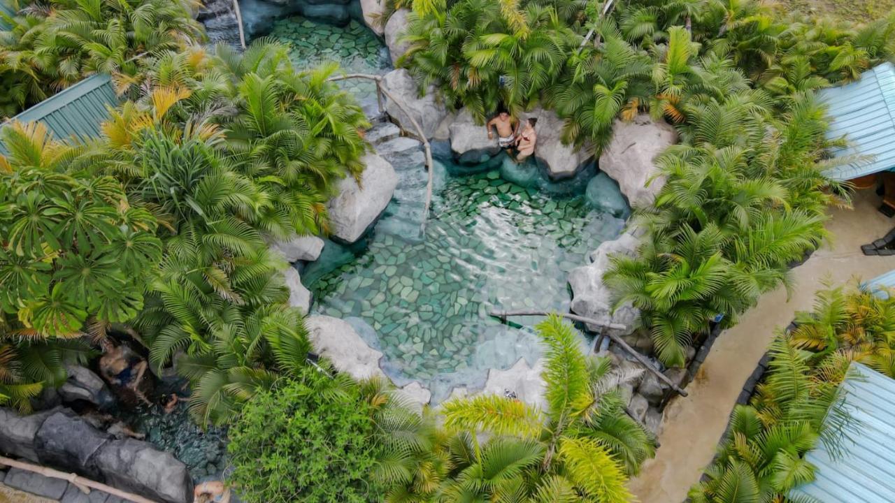 Hotel Relax Termalitas - Thermal Water La Fortuna Екстер'єр фото