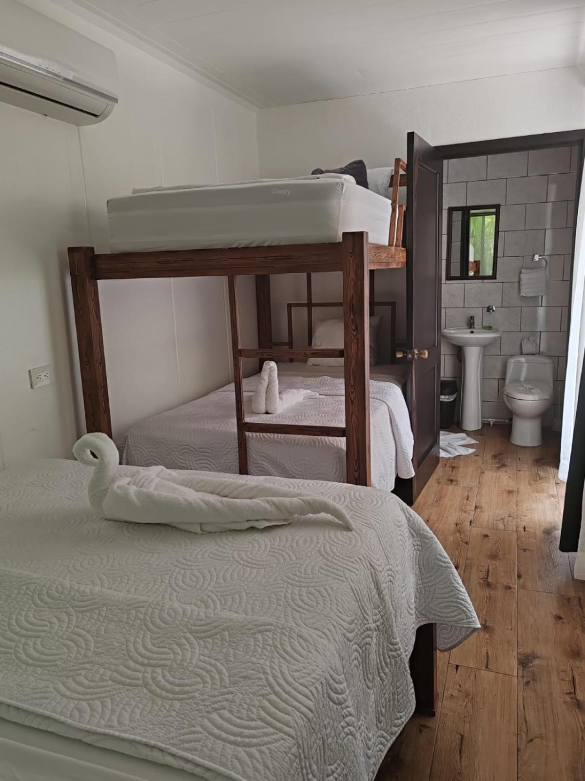 Hotel Relax Termalitas - Thermal Water La Fortuna Екстер'єр фото