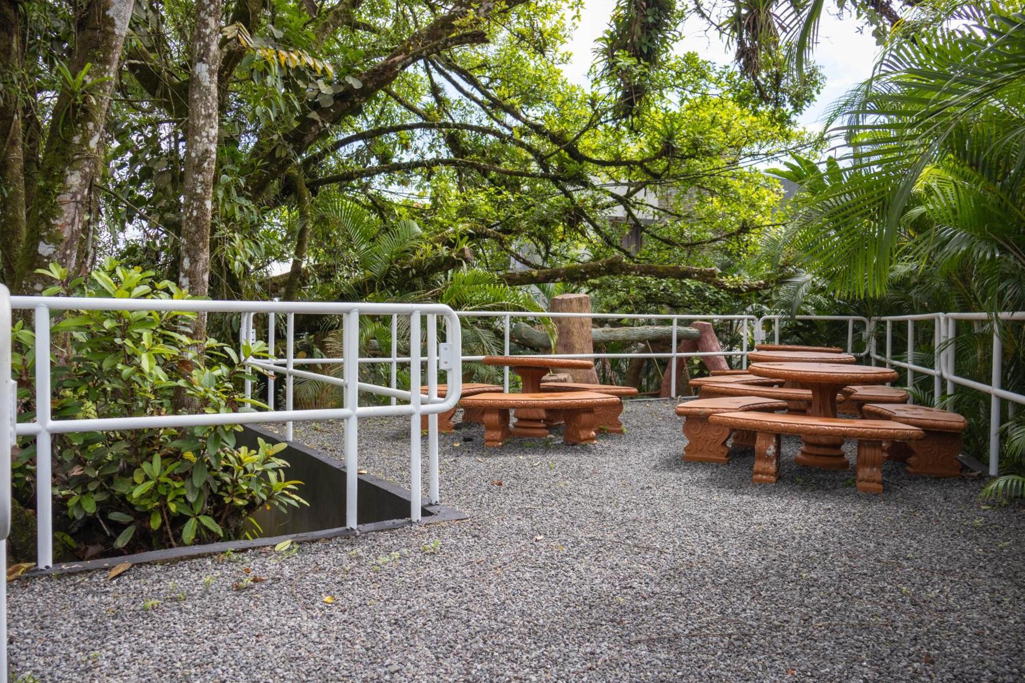 Hotel Relax Termalitas - Thermal Water La Fortuna Екстер'єр фото