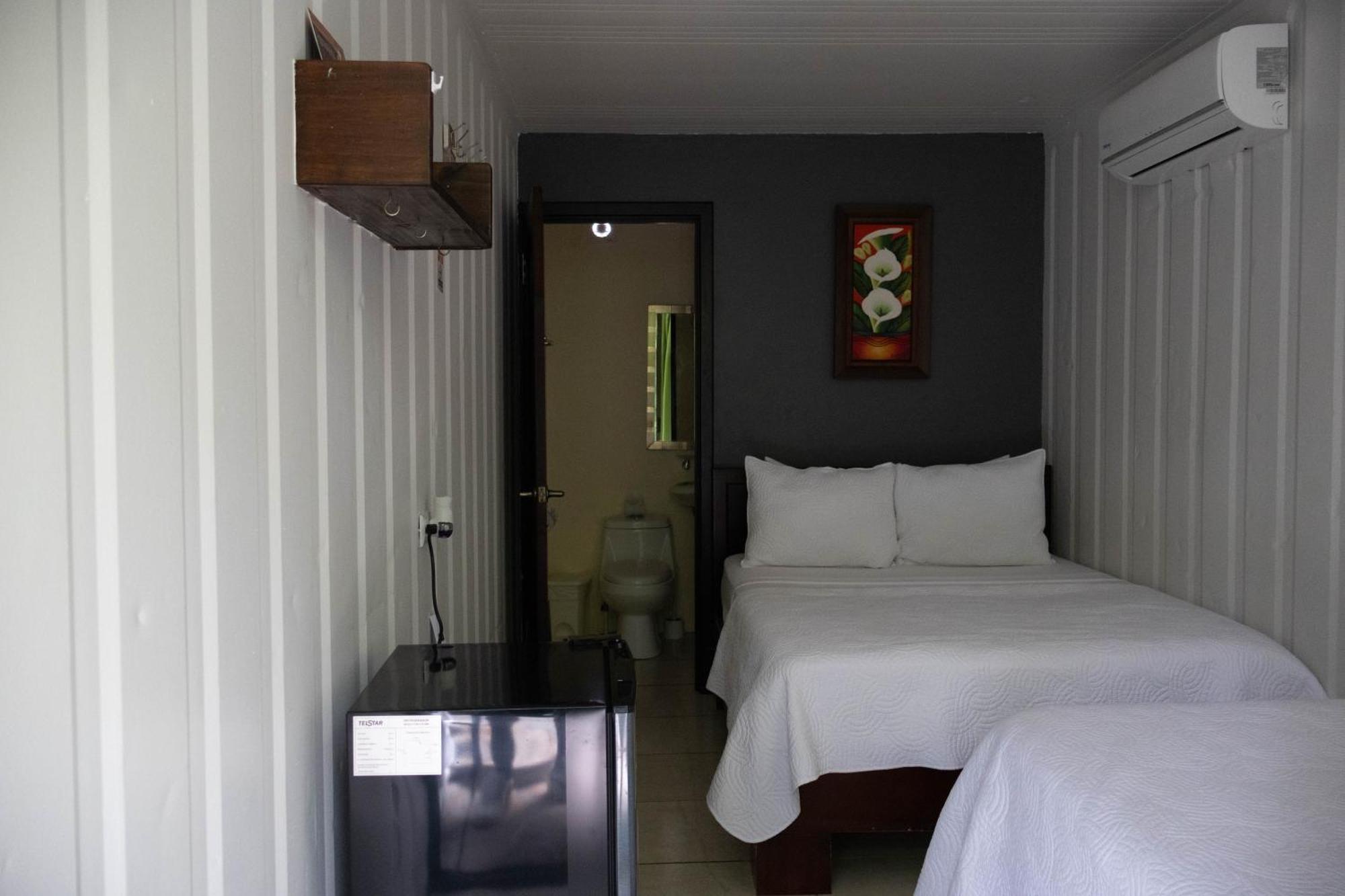 Hotel Relax Termalitas - Thermal Water La Fortuna Екстер'єр фото