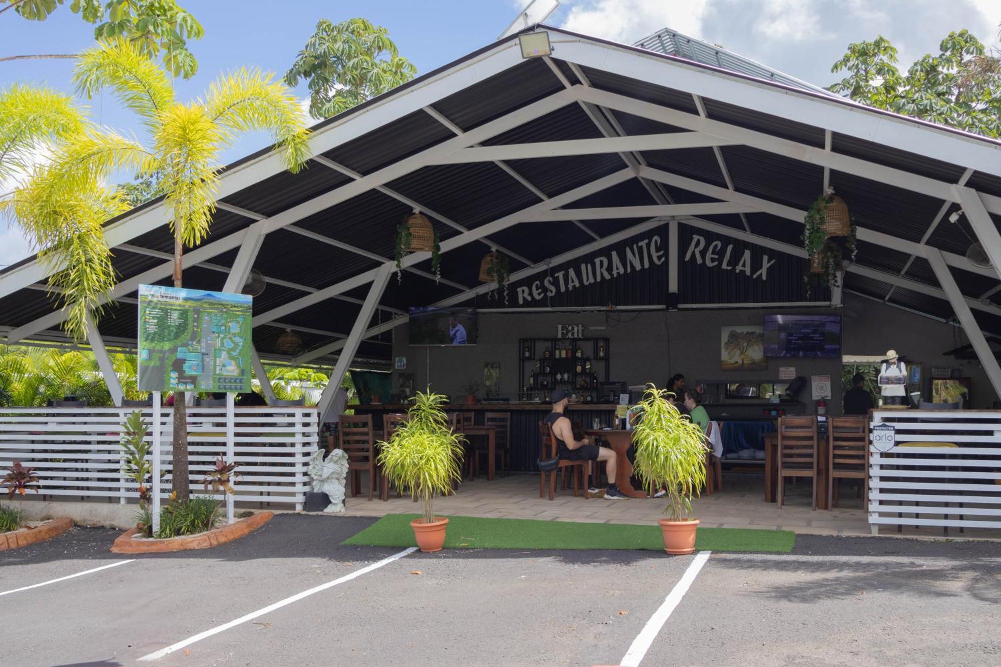 Hotel Relax Termalitas - Thermal Water La Fortuna Екстер'єр фото