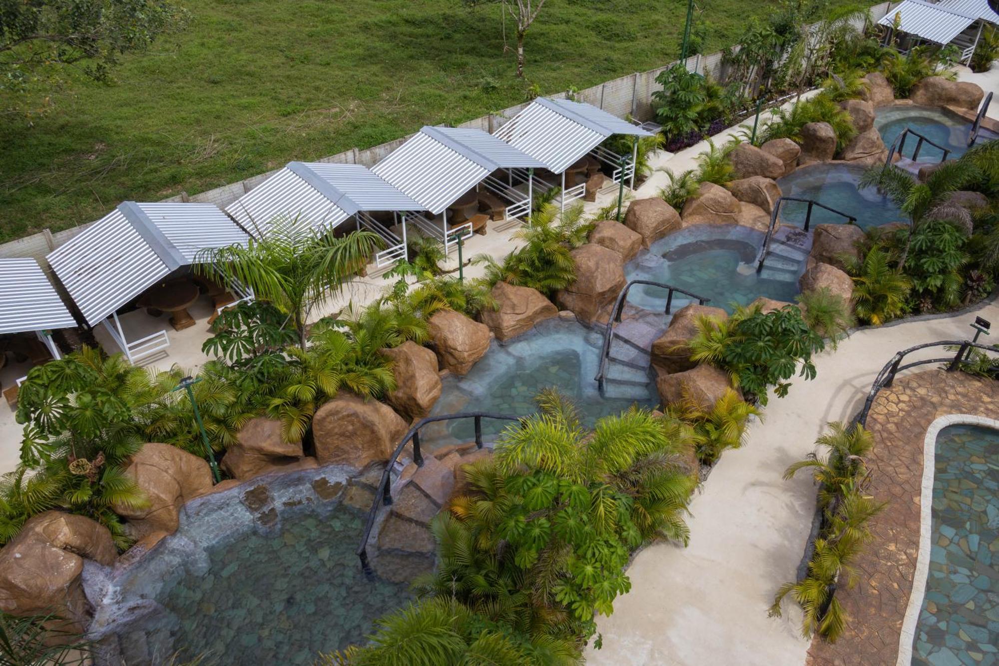 Hotel Relax Termalitas - Thermal Water La Fortuna Екстер'єр фото