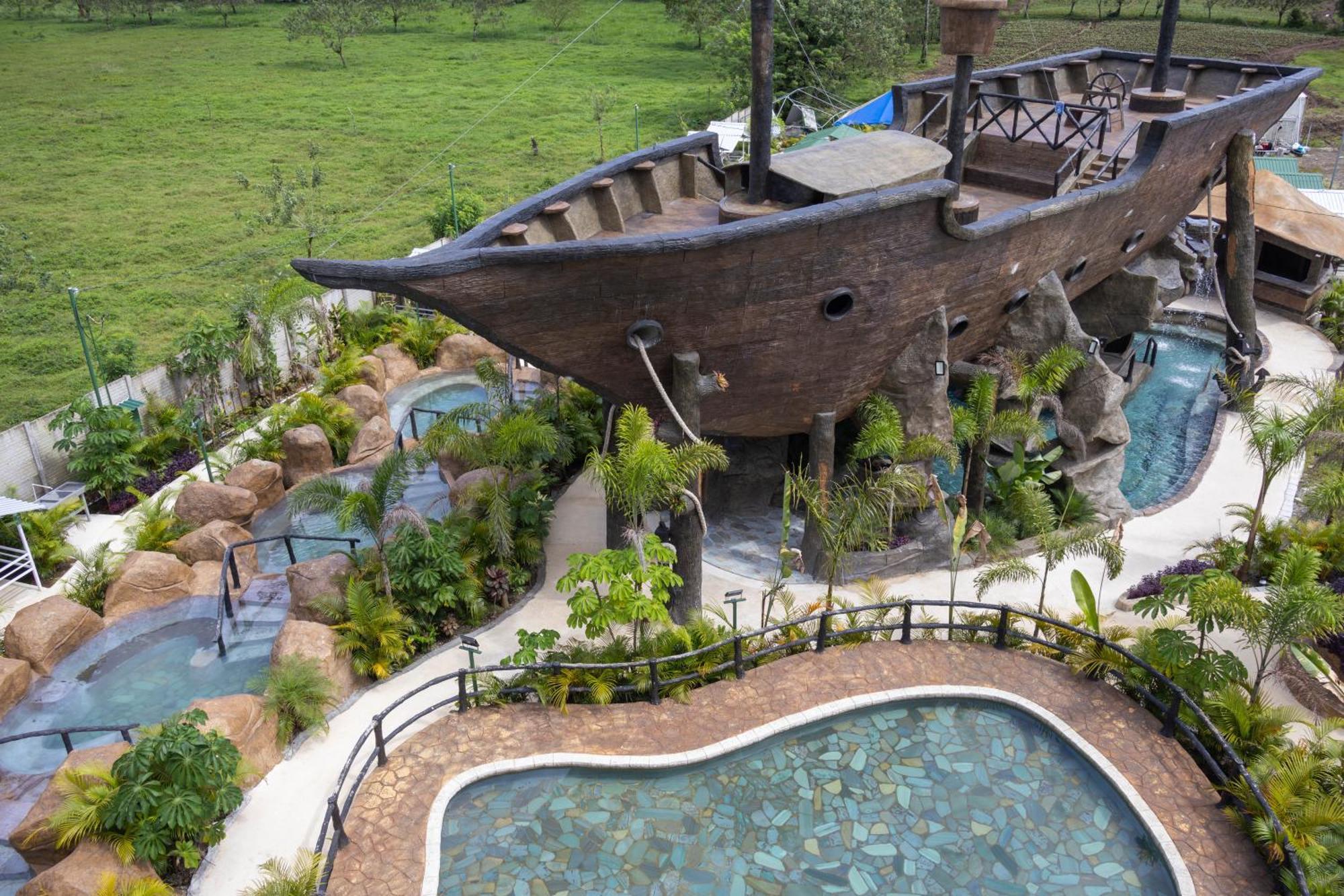 Hotel Relax Termalitas - Thermal Water La Fortuna Екстер'єр фото