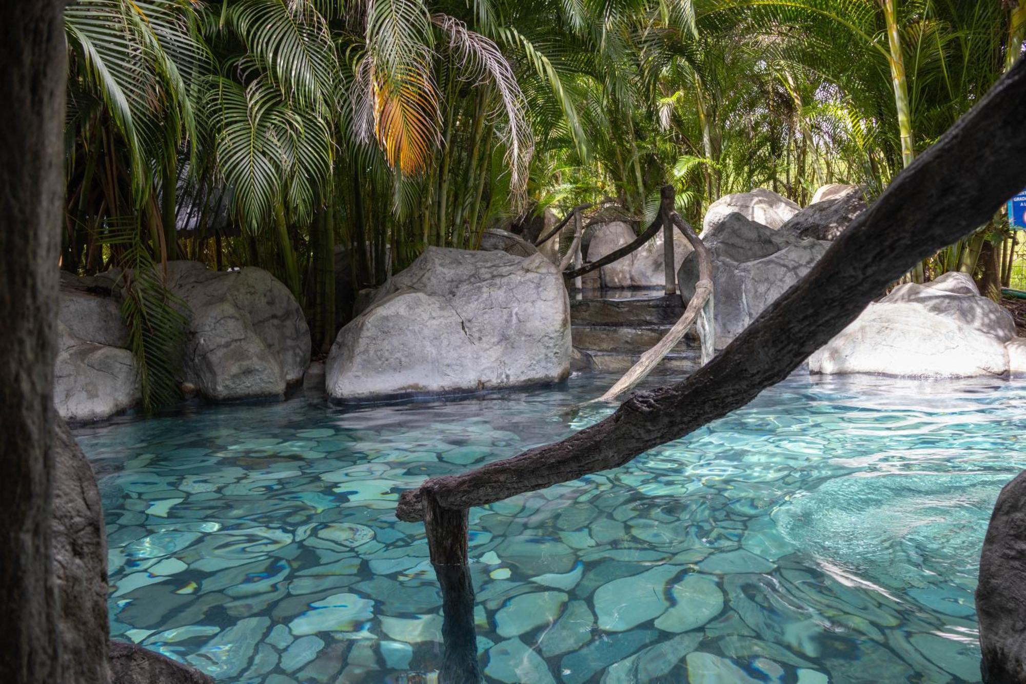 Hotel Relax Termalitas - Thermal Water La Fortuna Екстер'єр фото