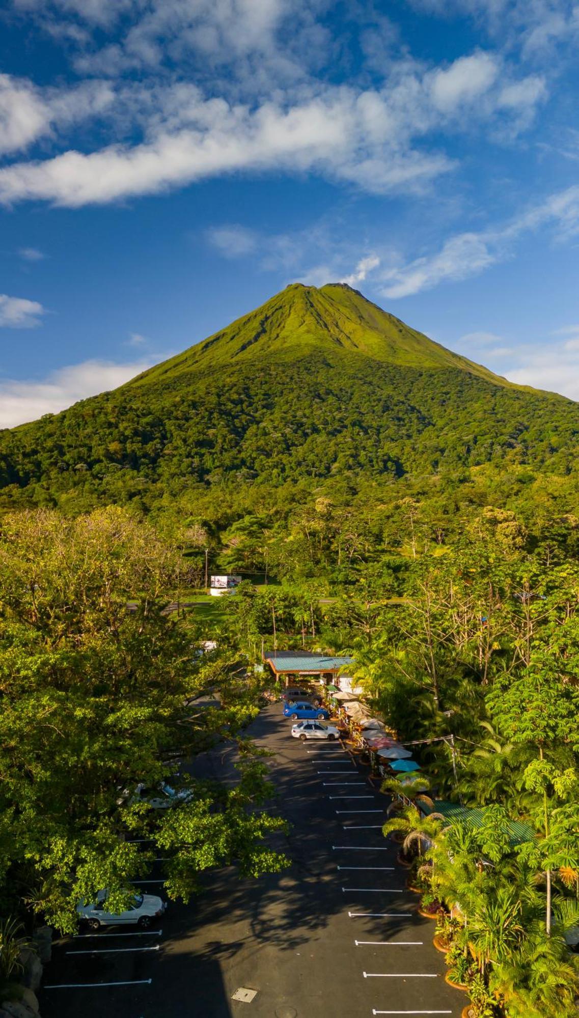 Hotel Relax Termalitas - Thermal Water La Fortuna Екстер'єр фото